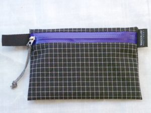 TRAIL ZIP WALLET Black x Purple