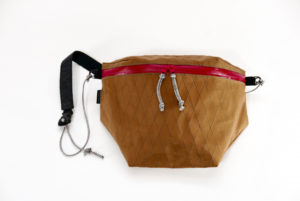 X-Coyote x Red / KHAMPA LA PACK