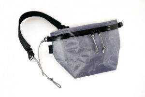 Grey x Black Zip / KHAMPA LA PACK mini