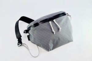 KHAMPA LA PACK mini Dyneema Grey x Black Zip